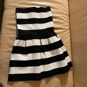 Quality strapless dress from Italy